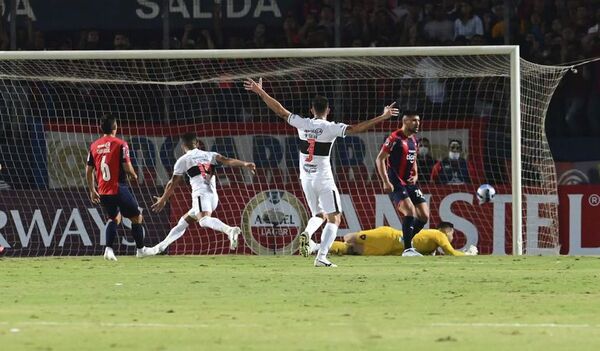 Olimpia gana, Cerro festeja - Fútbol - ABC Color
