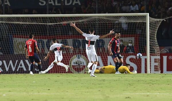 Olimpia gana, Cerro festeja - Fútbol - ABC Color