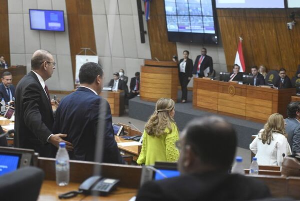 Tufo a “pacto cicatriz” en el pedido de intervención a la Gobernación de Guairá - Nacionales - ABC Color