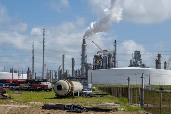 Petróleo WTI llega a USD 11,12 - Radio Imperio