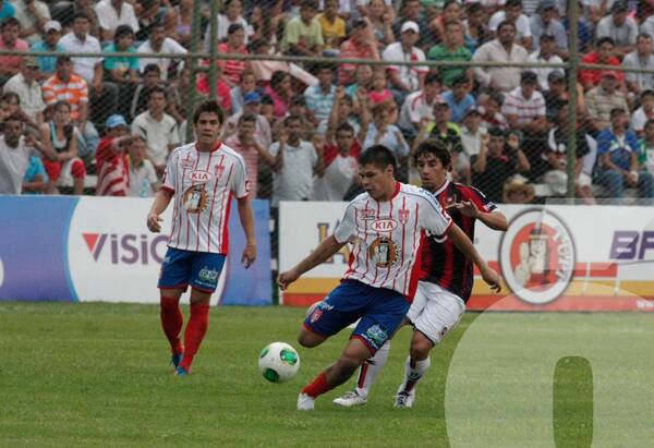 Crónica / El “Mono” Brítez defendió al equipo de “Chiqui” Arce