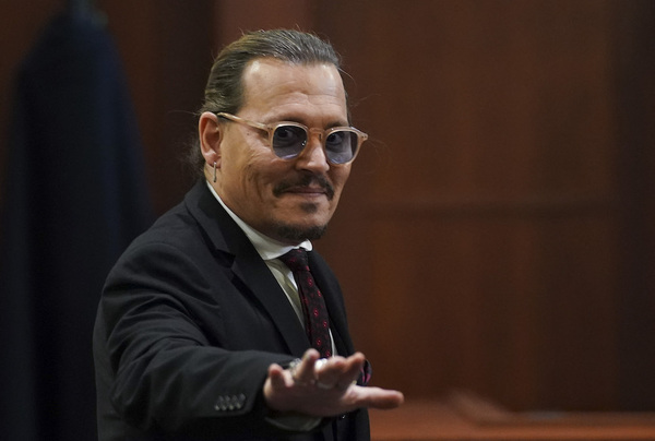Diario HOY | Depp dice que acusaciones de agresión por parte de Heard son "una locura"