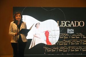 Berta Rojas anuncia que apareció su guitarra “La Rojita” - Música - ABC Color