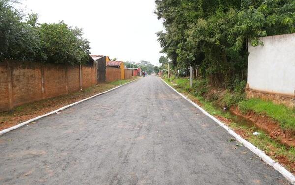 Inauguran 330 metros de empedrado en el barrio 12 de Junio de Coronel Oviedo – Prensa 5