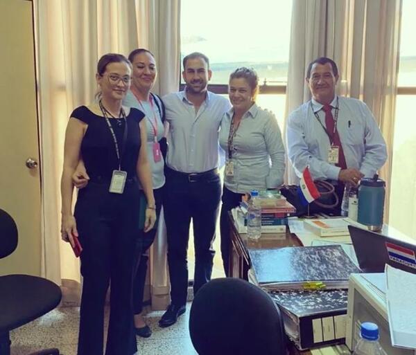 Caso Raquel Ramírez: foto acrecienta dudas sobre objetividad de funcionaria de Defensoría del Pueblo - San Lorenzo Hoy