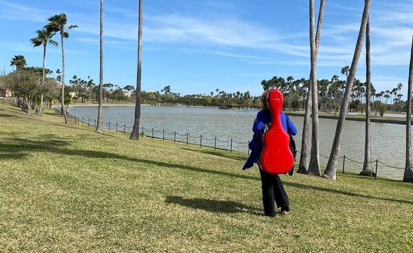 Berta agradecida por recuperar su guitarra: "Pensé que iba ser el último disco que grabaría con Rojita" - Megacadena — Últimas Noticias de Paraguay