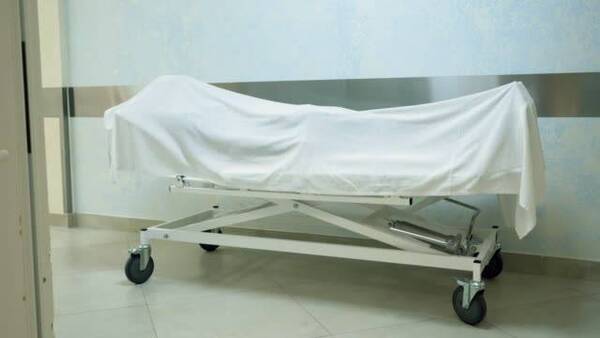 Crónica / En un edificio de CDE encuentran cadáver de un hombre ensangrentado