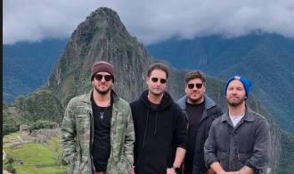 Crónica / (GALERÍA) Los Kchiporros subieron el Machu Picchu cantando "La Cima"