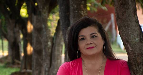 La Nación / “Me iré llorando hacia el sur”, nuevo libro escrito por Milia Gayoso