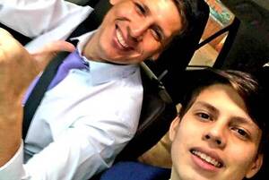 Crónica / Pavón felicitó a su hijo por su cumple y contó que le salió "contrera"