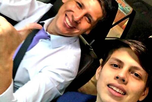 Crónica / Pavón felicitó a su hijo por su cumple y contó que le salió "contrera"