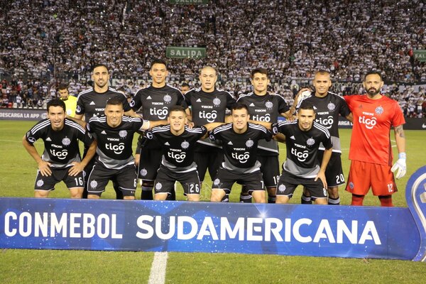 Versus / La última vez que Olimpia jugó la Copa Sudamericana - PARAGUAYPE.COM