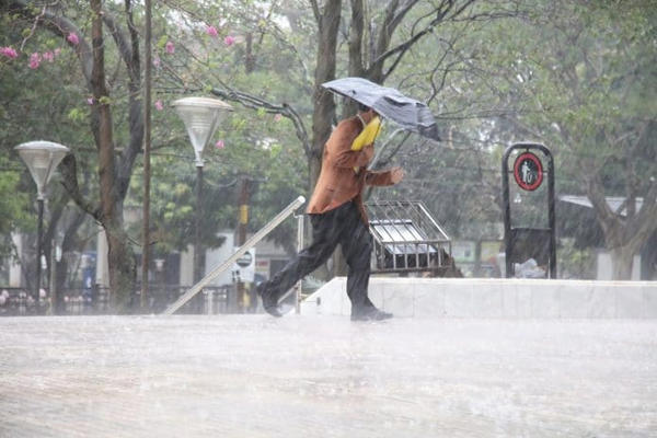Precipitaciones con tormentas eléctricas persistirán este viernes, según Meteorología - Noticiero Paraguay