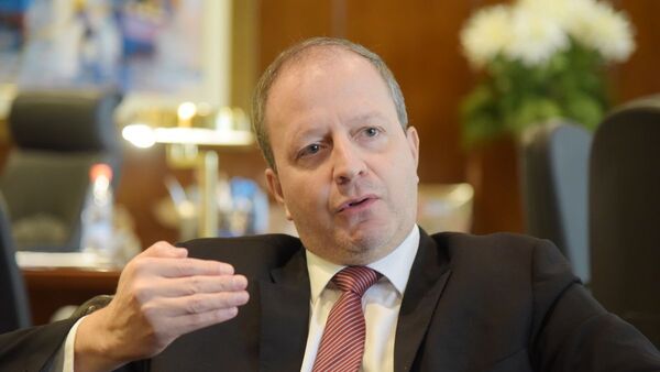 Ex presidente del BCP considera abusivo pretender cobrar por transferencias vía Sipap