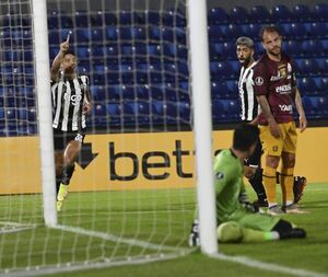 Gumarelo es primero con goleada - Fútbol - ABC Color