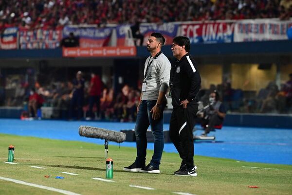 Olimpia, por un trofeo que falta en su vitrina - Fútbol - ABC Color
