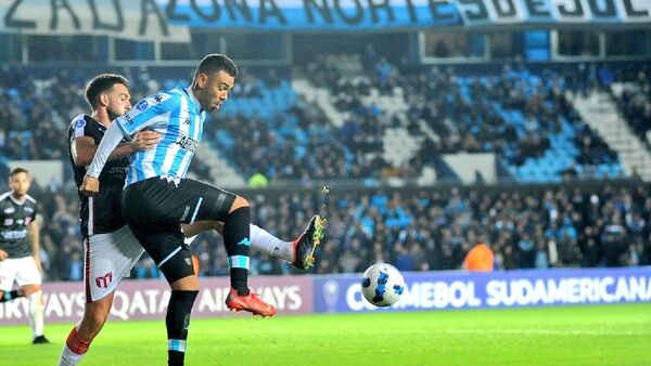 Racing cae ante River Plate y queda eliminado