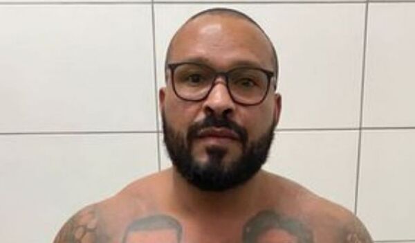 Detienen a peligroso sujeto vinculado a la facción criminal brasileña Primer Comando Capital (PCC)