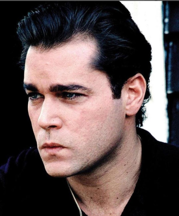 Jennifer López se despide emocionada de Ray Liotta - C9N