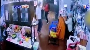 Motochorros asaltaron una farmacia en Luque - PARAGUAYPE.COM