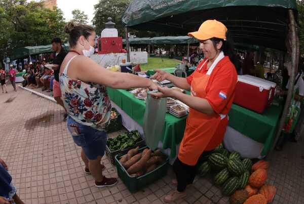 Ferias generan ingresos económicos que ayudan a agricultores y emprendedores rurales a mantener a sus familias - .::Agencia IP::.