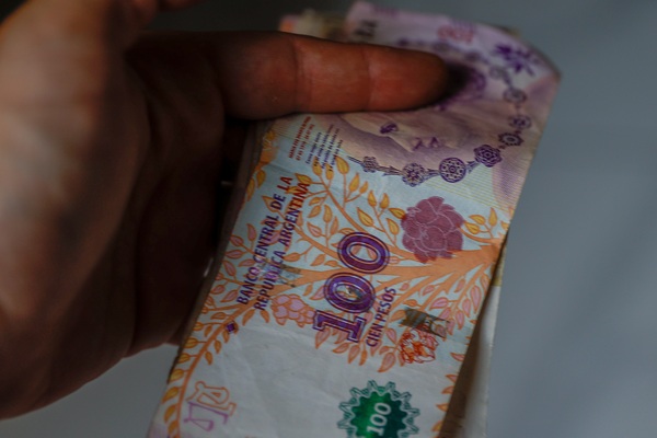 Argentina alivia la carga impositiva para miles de asalariados - MarketData