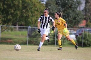 Fútbol Femenino: Libertad/Limpeño buscará el vice campeonato en la última fecha - Fútbol - ABC Color
