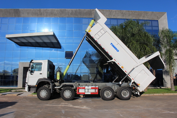Nuevas prestaciones en la Howo 371 8x4 Tipper de la mano del Grupo Timbo