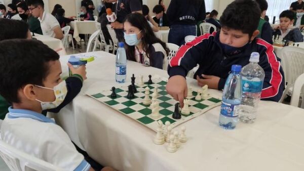 Realizan torneo de integración de ajedrecistas norteños