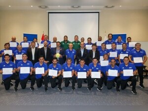 El Curso para Entrenadores de Futsal FIFA concluyó con éxito - APF