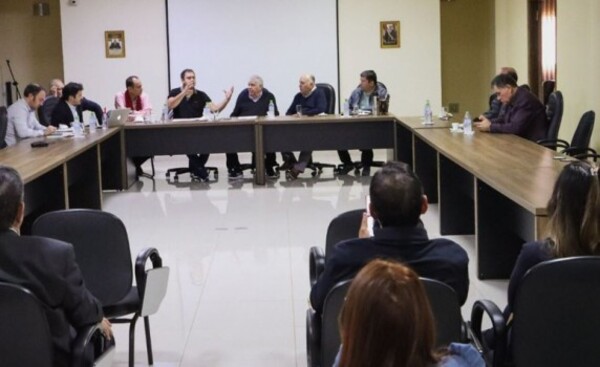 Comerciantes de CDE exponen diversas inquietudes al intendente