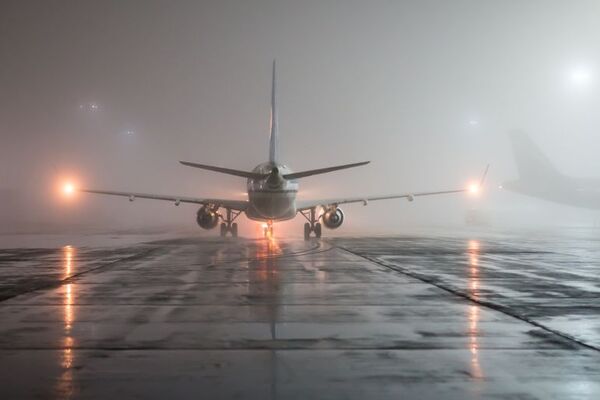 Densa neblina obliga a desviar vuelos y cerrar el aeropuerto Silvio Pettirossi - Nacionales - ABC Color