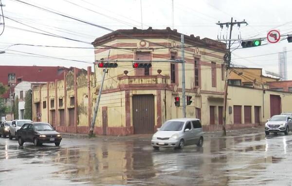 Buscan atajar demolición de histórico edificio de Asunción