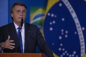 Bolsonaro critica sondeo en que Lula aumenta su ventaja de intención de voto - Mundo - ABC Color