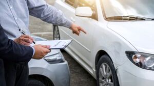 Seguros aprietan más a las plataformas Uber, Bolt y Muv