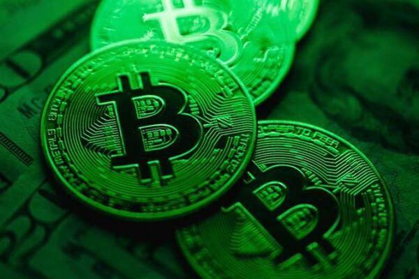 Nobel de Economía Stiglitz pide prohibir las criptomonedas