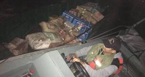 Crónica / Ho'a jeyma mercaderías de contrabando en embarcación