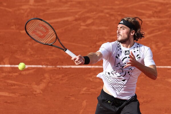 Versus / Stefanos Tsitsipas a octavos de Roland Garros sin sufrir - PARAGUAYPE.COM