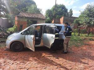 Crónica / Se robó un auto de Bolt, se subió a un taxi y chauschesku