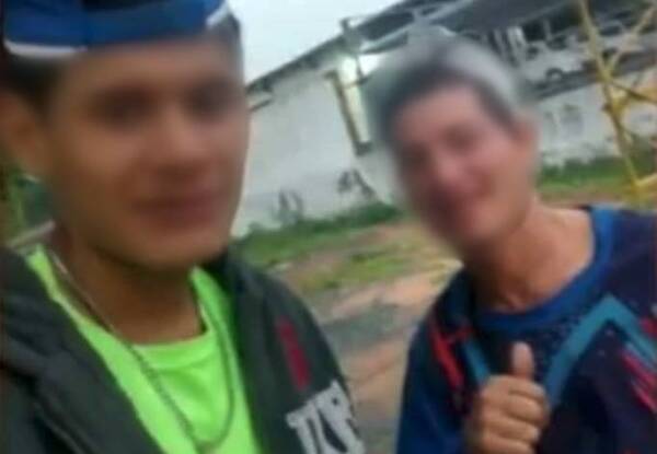 Crónica / Cerebro coquito le robó su celular, se sacó una selfie y cayó redondito