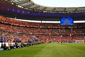 Versus / Se retrasó la gran final Liverpool-Real Madrid por disturbios en las afueras del estadio - PARAGUAYPE.COM