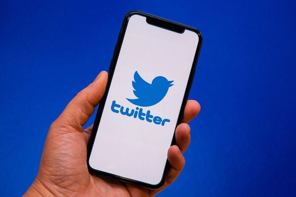 Diario HOY | Multaron a Twitter con 150 millones de dólares por vender datos de usuarios