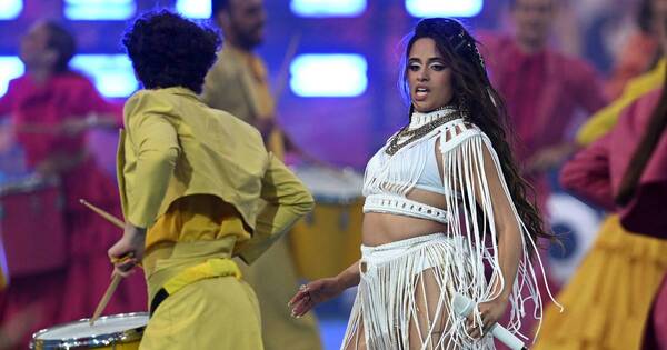 La Nación / Final de la UEFA: comparan show de Camila Cabello con el de Los Palmeras en Paraguay