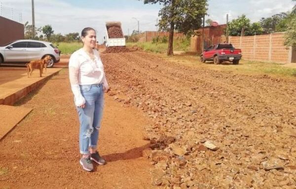 Municipalidad encara trabajos viales en la fracción Solares de Amambay