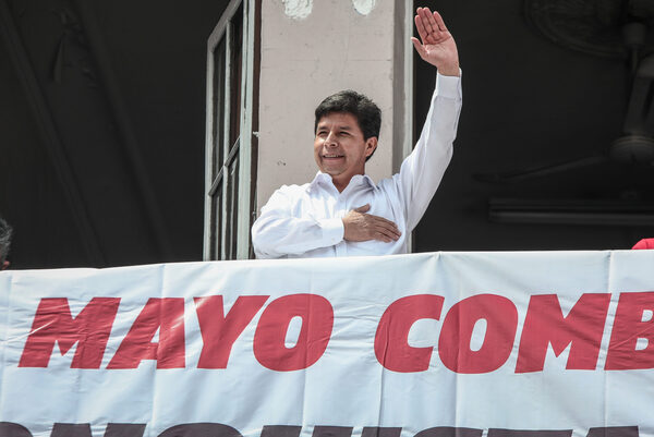 Perú da 180 toneladas de estiércol a agricultores ante el alza de los fertilizantes - MarketData