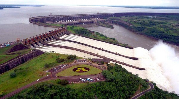 Diario HOY | Mantener o bajar la tarifa de Itaipú: las implicancias para nuestro país