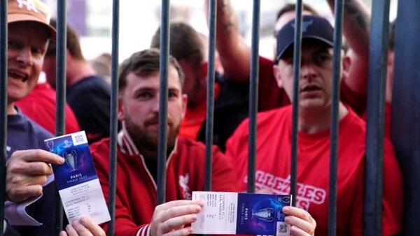 Versus / Indignación de los ingleses el día después de la final de la Champions League - PARAGUAYPE.COM