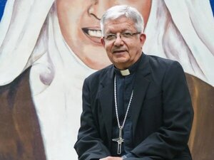 Papa Francisco nombra como primer cardenal paraguayo al Mons. Adalberto Martínez Flores · Radio Monumental 1080 AM