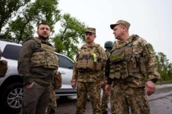 Tropas rusas entran en ciudad clave y recrudece la batalla por el este de Ucrania - .::Agencia IP::.