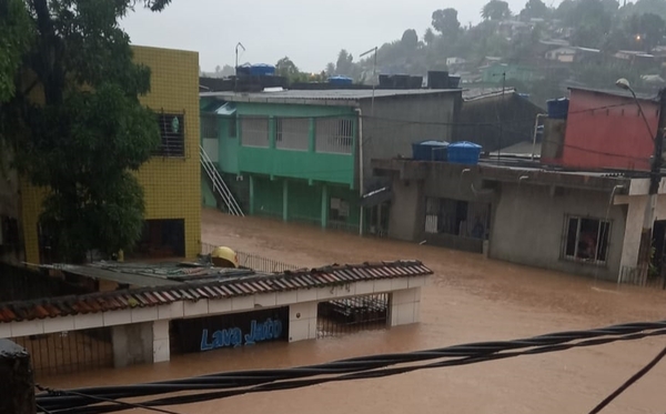 Aumentan a 44 los fallecidos por las fuertes lluvias al noreste de Brasil - Megacadena — Últimas Noticias de Paraguay